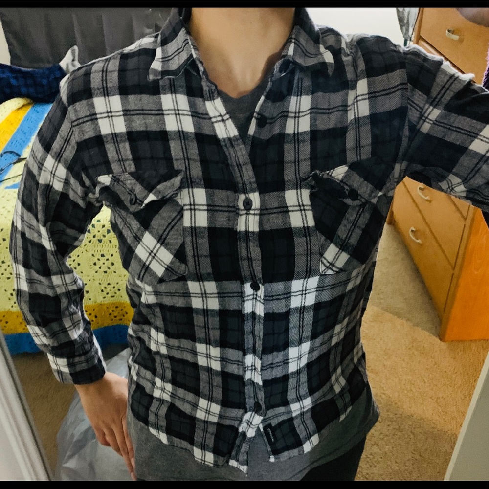 Flannel - Picture 4 of 4